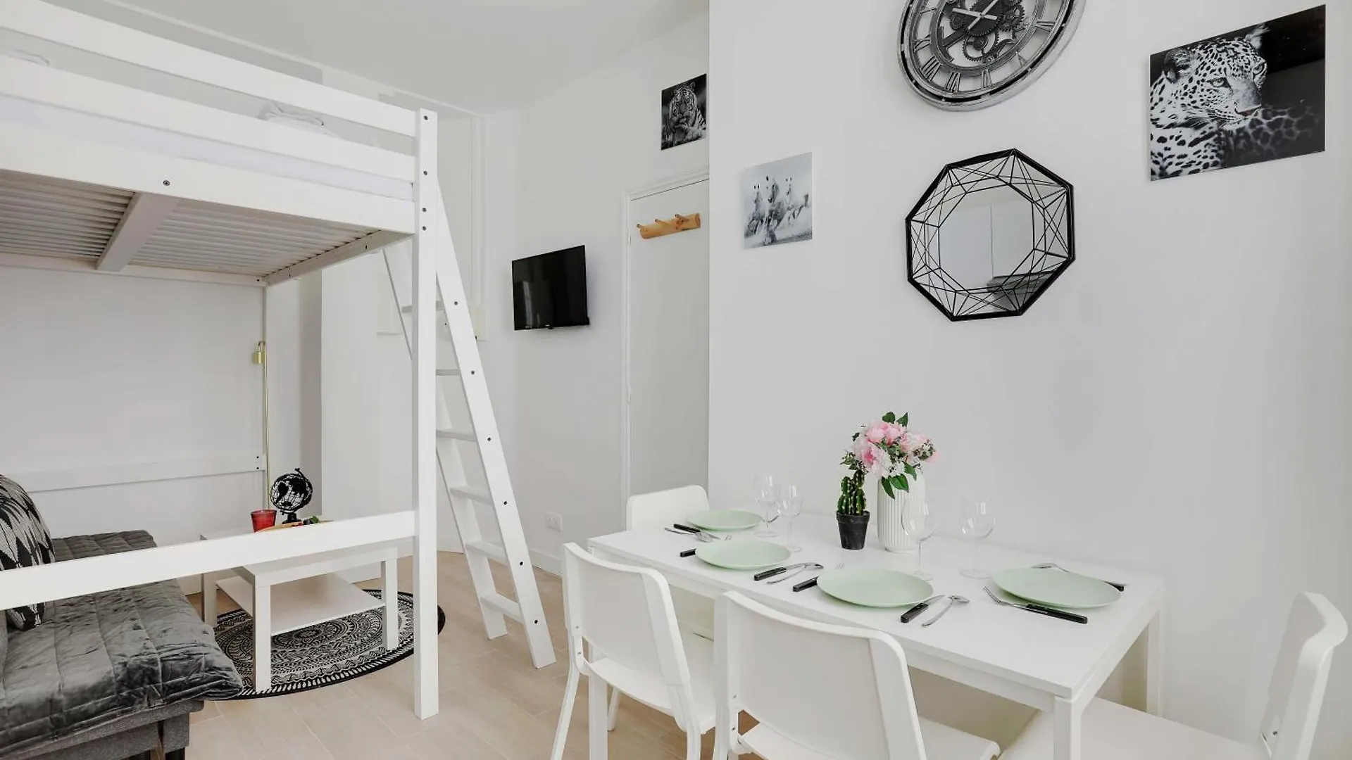 Cosy Apartment In Batignolles Guy Mocquet